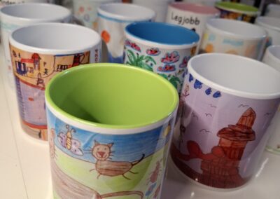 Egyedi bögre óvodának, óvónőknek – elkészült munka