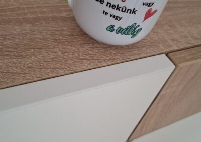 Egyedi bögre óvodának, óvónőknek – elkészült munka