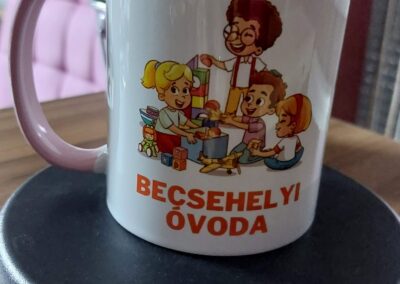 Egyedi bögre óvodának, óvónőknek – elkészült munka