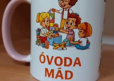 Egyedi bögre óvodának, óvónőknek – elkészült munka