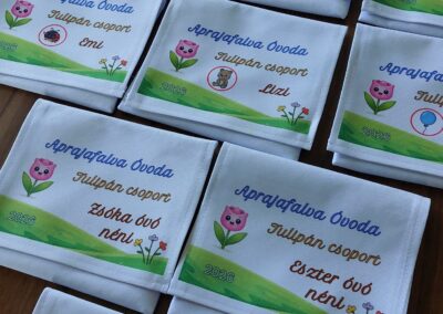 Egy óvodai csoport egyedi ballagási tarisznyái