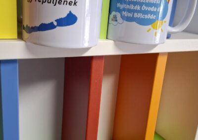 Egyedi bögre óvodának, óvónőknek – elkészült munka
